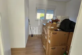 Centar Žminja,Novogradnja stan 67 m2 2S+DB,loggia,okućnica 134 m2, Žminj, Appartement