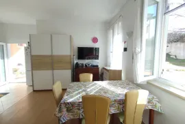 Rovinjsko Selo, stan u prizemlju 30 m2, Rovinj, Appartement