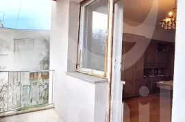 EKSKLUZIVNO TROSOBAN STAN SA DVIJE TERASE I GARAŽOM, Pula, Apartamento