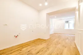 Zagreb, Palmotićeva ulica, dvosoban, potpuno novoadaptiran stan NKP 52 m2, Zagreb, Wohnung