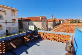 Zadar- Kamena kuća sa sedam spavaćih soba, Zadar, بيت