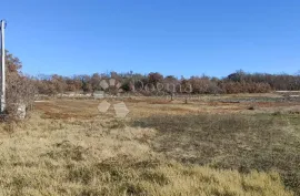 ZEMLJIŠTE S GRAĐEVINSKOM DOZVOLOM, Svetvinčenat, Γη