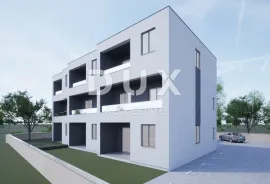 ŠIBENIK, VODICE - Dvoetažni stan S3 na mirnoj lokaciji, Vodice, Apartamento