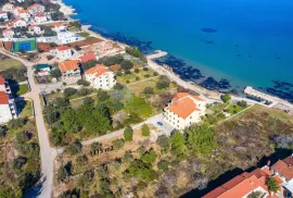 Građevinsko zemljište prodaja otok Pašman 1.373 m2, Pašman, Γη