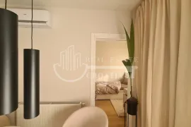 Najam, Sesvete, dizajnerski uređen stan+ garaža, Zagreb, Appartment