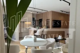 Najam, Sesvete, dizajnerski uređen stan+ garaža, Zagreb, Appartment