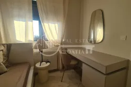 Najam, Sesvete, dizajnerski uređen stan+ garaža, Zagreb, Appartment