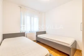 Zagreb, Trnje, trosoban stan NKP 60 m2 + GPM, Zagreb, Appartement