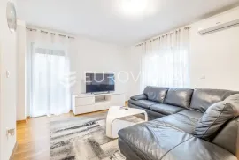 Zagreb, Trnje, trosoban stan NKP 60 m2 + GPM, Zagreb, Appartement