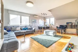 Zagreb, Vrhovec komforan četverosoban stan 147m2 na 3.katu, Zagreb, Flat