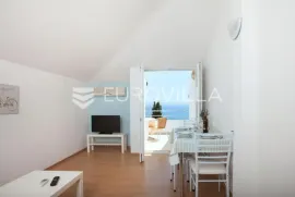 Seget Vranjic, trosoban apartman za dugoročan najam, Seget, Flat