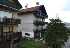 KUĆA - PETRIĆEVAC - 452 m2, Banja Luka, Haus