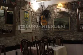 Poslovni prostor: riblji restoran u Skradinu, dvije sale + terasa, Skradin, Gewerbeimmobilie