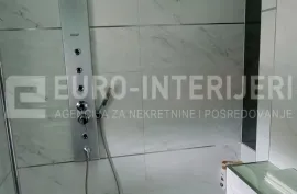 Stan Stenjevec, atraktivan dizajnerski Penthouse pov. 135 m2 + terasa, Zagreb, Flat