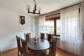 Kuća PRODAJA 294 m2, Banfica 900 €/m2, Varaždin, Famiglia