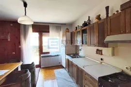 Kuća PRODAJA 294 m2, Banfica 900 €/m2, Varaždin, Haus