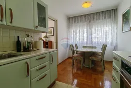 Zagreb, Maksimir - četverosobni stan s garažom, Zagreb, Apartamento