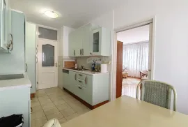 Zagreb, Maksimir - četverosobni stan s garažom, Zagreb, Apartamento