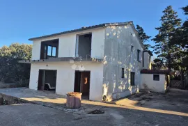 Kuća sa šest etažiranih apartmana, Novalja, Famiglia