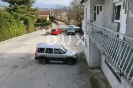 ČAVLE - Kuća sa 6 apartmana i 2 poslovna prostora, Čavle, Maison