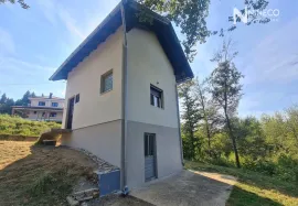 VIKENDICA - KRČMARICE - 72 m2, Banja Luka, Casa