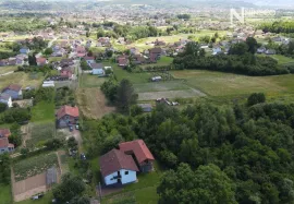 KUĆA - JABLAN - 211 m2, Laktaši, Famiglia