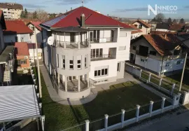 KUĆA - ROSULJE - 770 m2, Banja Luka, Haus