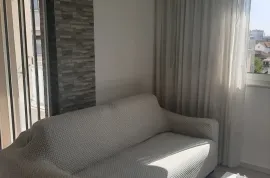 Split: Dobri- jedonosban stan 50m2, Split, Appartement