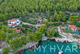 Hvar- Zavala- građevno zemljište u prvom redu, Jelsa, Zemljište