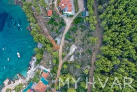 Hvar- Zavala- građevno zemljište u prvom redu, Jelsa, Land