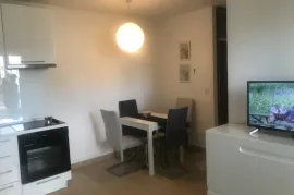 Split: Pujanke- jednosoban 50m2 7.kat, Split, Appartement