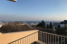 Split- Meje- 100m2 pogled, terasa, renoviran, Split, Kвартира