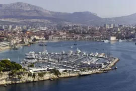 Split- Meje- 100m2 pogled, terasa, renoviran, Split, Kвартира