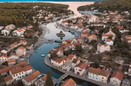 Novo: Hvar, Vrboska- stanovi od 51-105m2  u zgradi novije gradnje, Jelsa, شقة