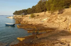 Brač: kuća prvi red do mora, Milna, Maison