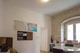 Split:Grad- troetažni apartman na u srcu grada, Split, Stan