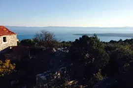 Ekskluzivna ponuda: HVARSKI KAMENI DVOR  na vrhu otoka Hvara, Jelsa, Kuća