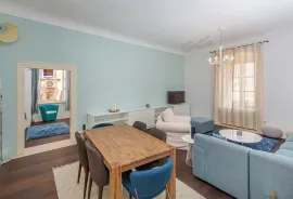 Dubrovnik,dvoetažni kompletno obnovljen i luksuzno opremljen stan 160 m2 u samom srcu Dubrovnika, Dubrovnik, Appartement