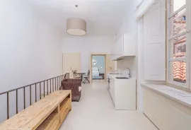 Dubrovnik,dvoetažni kompletno obnovljen i luksuzno opremljen stan 160 m2 u samom srcu Dubrovnika, Dubrovnik, Appartement