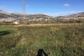 Split, Kila: Atraktivno  građevinsko zemljište 3500m2, Split, Terreno