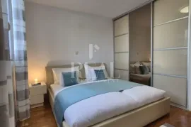 Izvrsna prlika, dvosoban stan na Žnjanu!!!, Split, Appartment