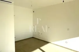 Centar Žminja,Novogradnja stan 54 m2 1S+DB,loggia,okućnica 100 m2, Žminj, Stan