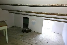 Istra,Rovinj-stan za renovaciju,centar,stari grad -20m2-Garibaldi, Rovinj, Wohnung