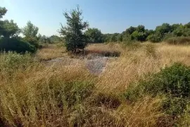 Istra, Peroj, negrađevinska parcela u blizini mora, Vodnjan, Land