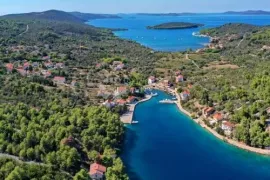 Građevinsko zemljište 1000 m² – 200 m od mora, Dugi otok, Sali, Terrain