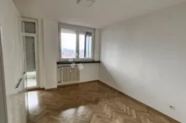 Centar, Domagojeva, 4-s., 3. kat, loggia, lift, Zagreb, Apartamento