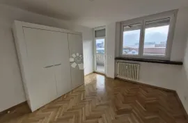 Centar, Domagojeva, 4-s., 3. kat, loggia, lift, Zagreb, Apartamento