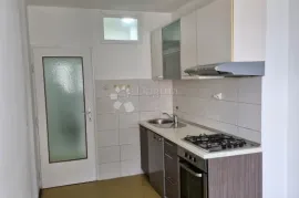 Centar, Domagojeva, 4-s., 3. kat, loggia, lift, Zagreb, Appartment