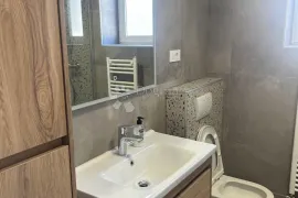 Rešetari, 115 m2, garaža, vrt - najam, Kastav, Apartamento