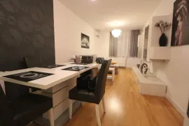 DONJA VEŽICA 61M2 2S+DB U NOVOGRADNJI, Rijeka, شقة